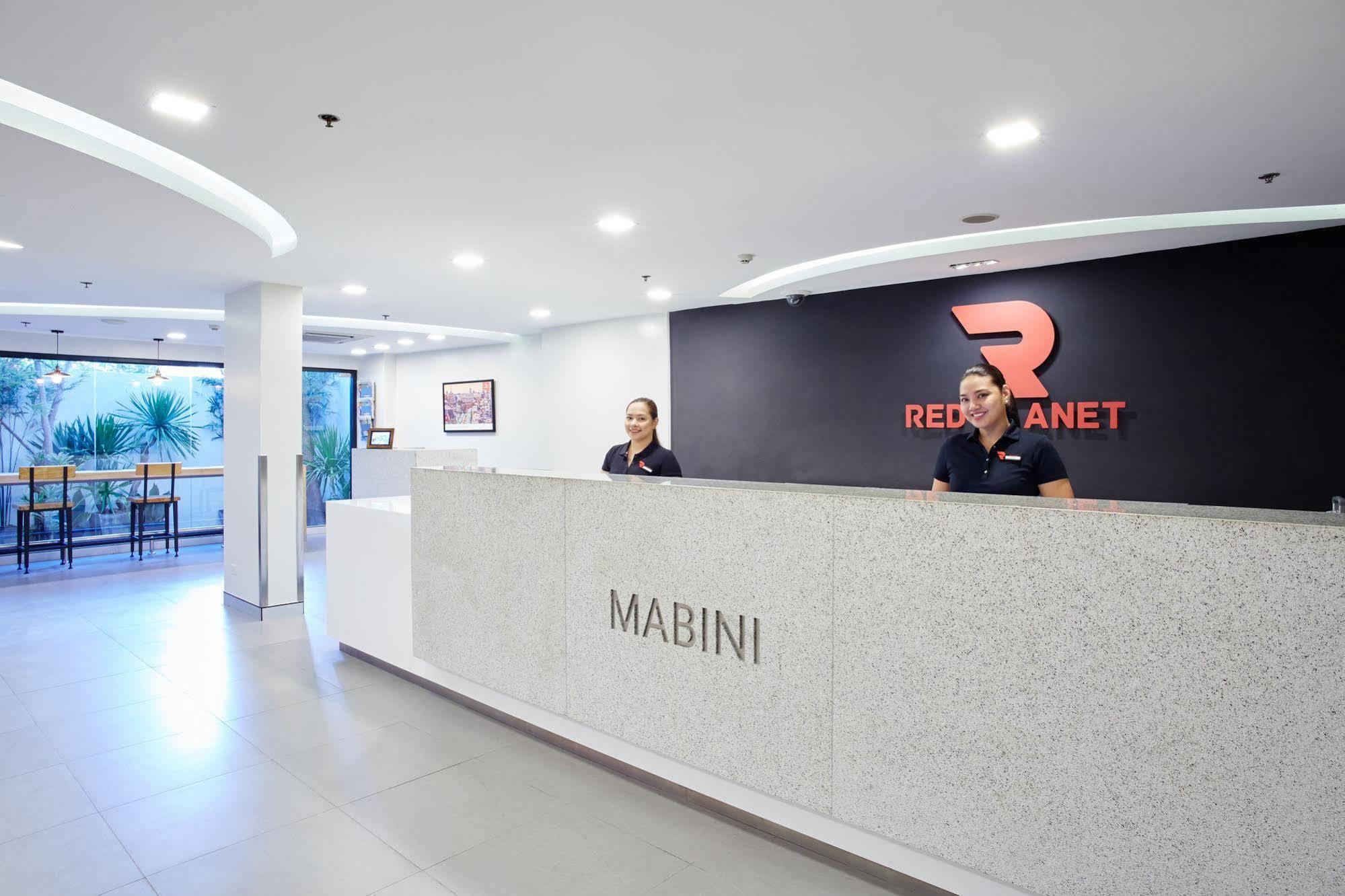 Red Planet Manila Malate Mabini Hotel Exterior photo